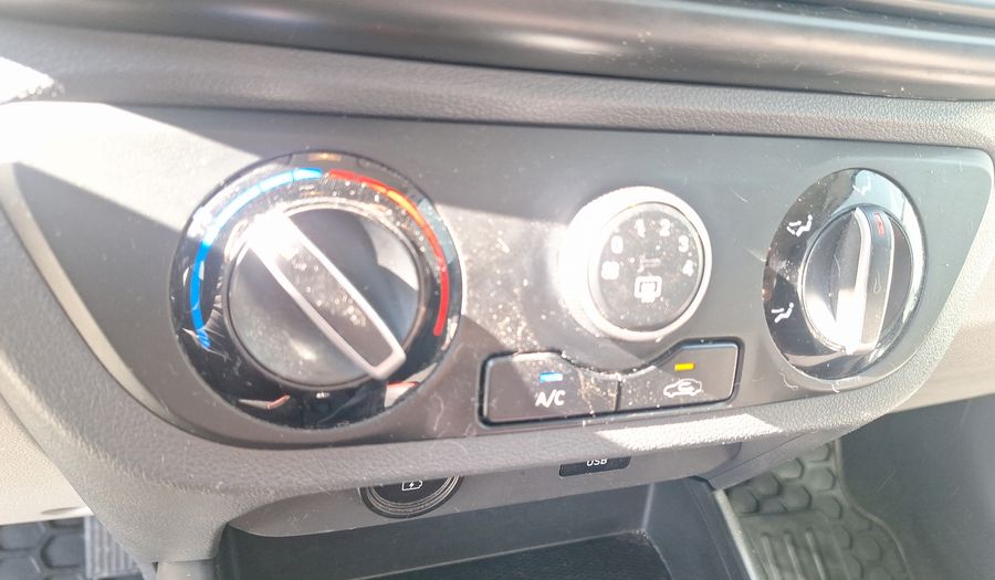 Hyundai Grand I10 1.2 PLUS Sedan 2022