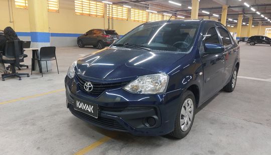 Toyota • Etios