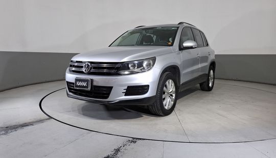 Volkswagen • Tiguan