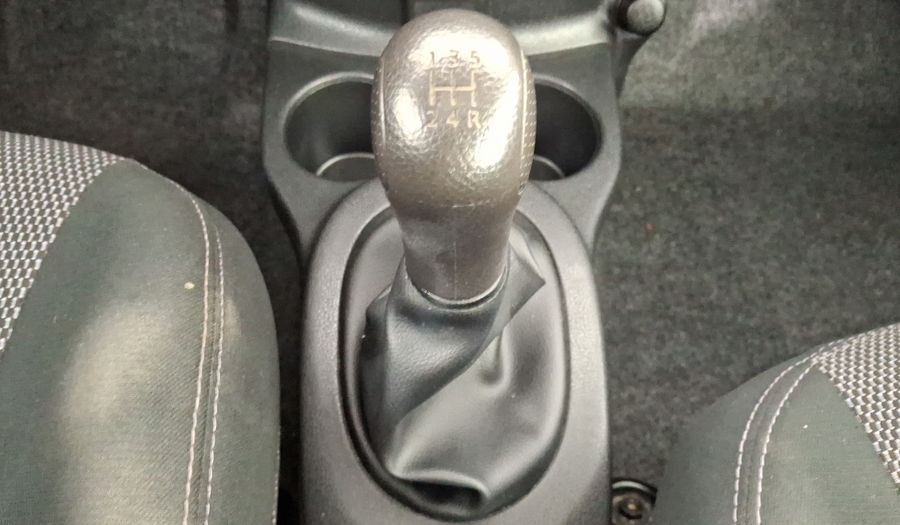 Nissan Versa 1.6 SENSE Sedan 2019