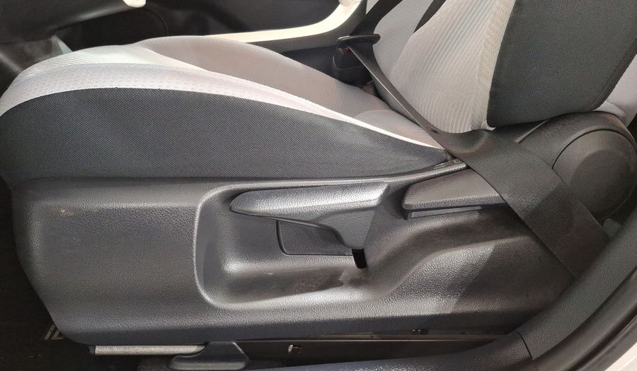Toyota Prius 1.8 HYBRID BASE Hatchback 2018