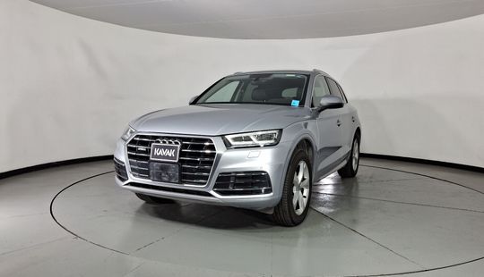 Audi • Q5