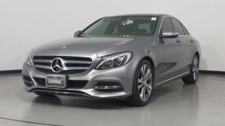 Mercedes Benz • Clase C