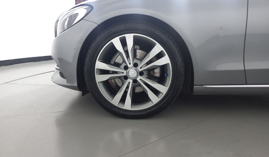 Mercedes Benz Clase C 2.0 200 CGI SPORT AT Sedan 2015
