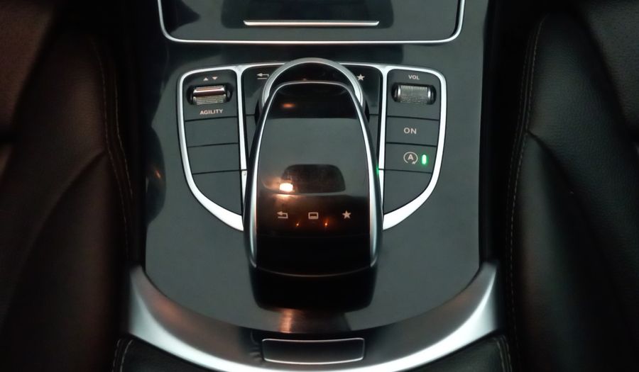 Mercedes Benz Clase C 2.0 200 CGI SPORT AT Sedan 2015