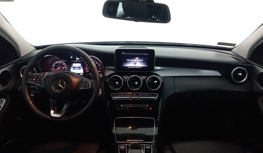 Mercedes Benz Clase C 2.0 200 CGI SPORT AT Sedan 2015