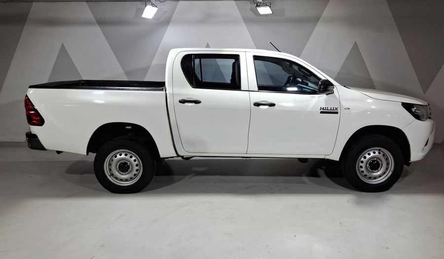 Toyota Hilux 2.8 DIESEL 4WD DOBLE CABINA Pickup 2021