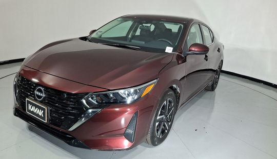 Nissan • Sentra