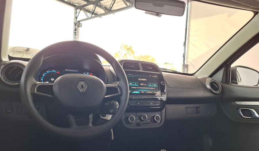 Renault Kwid 1.0 ICONIC OUTSIDER Hatchback 2025