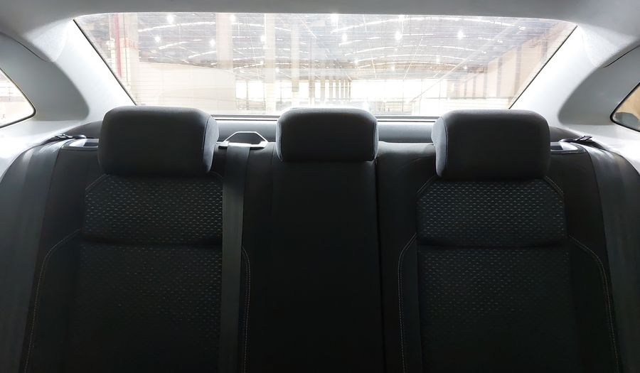 Volkswagen Virtus 1.0 200 TSI HIGHLINE AUTO Sedan 2020