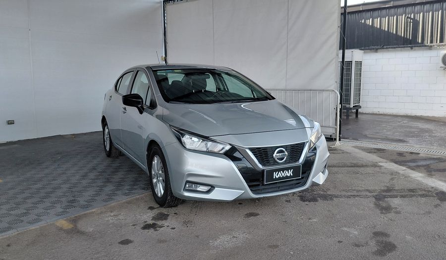 Nissan Versa 1.6 SENSE CVT Sedan 2022