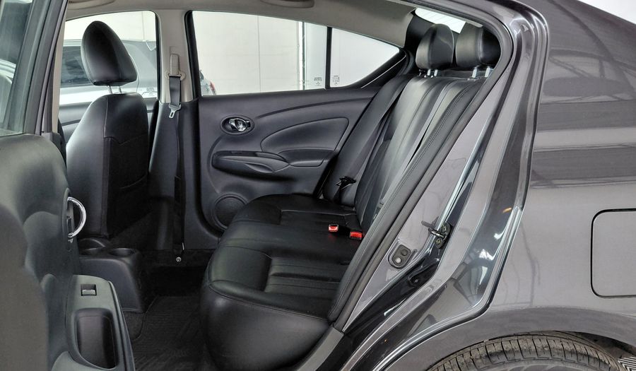 Nissan Versa 1.6 EXCLUSIVE AUTO Sedan 2018