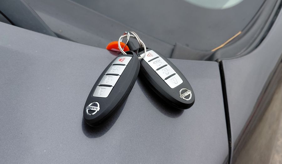 Nissan Versa 1.6 EXCLUSIVE AUTO Sedan 2018
