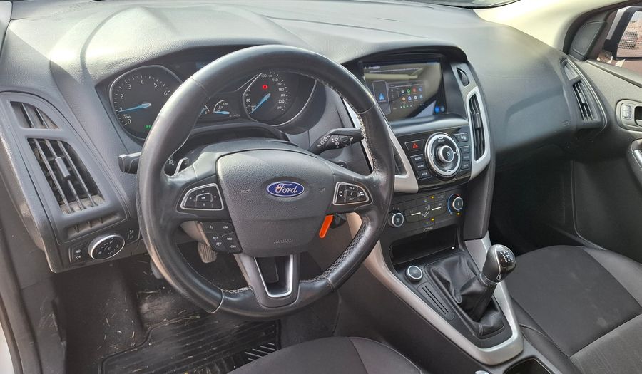 Ford Focus Iii 1.6 S Hatchback 2017