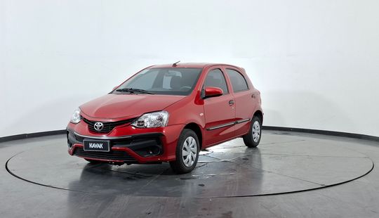 Toyota • Etios