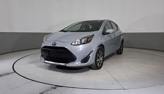 Toyota • Prius C