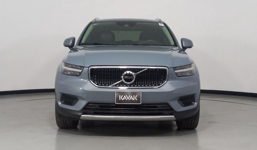 Volvo Xc40 2.0 T4 MOMENTUM AUTO Suv 2021