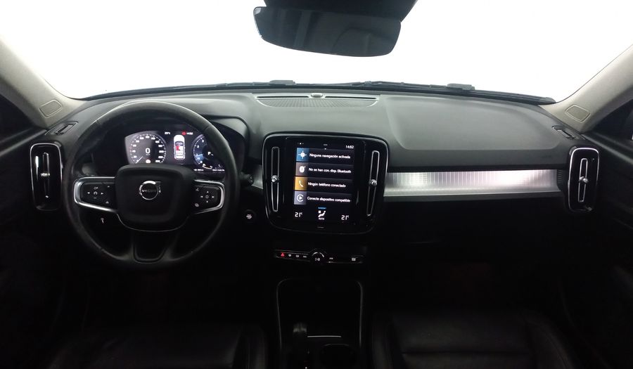 Volvo Xc40 2.0 T4 MOMENTUM AUTO Suv 2021