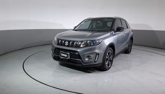 Suzuki • Vitara