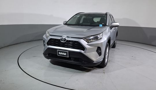 Toyota • RAV4