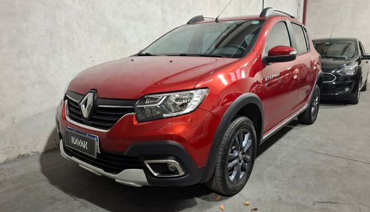 Renault • Sandero Stepway