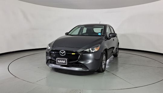 Mazda • Mazda 2