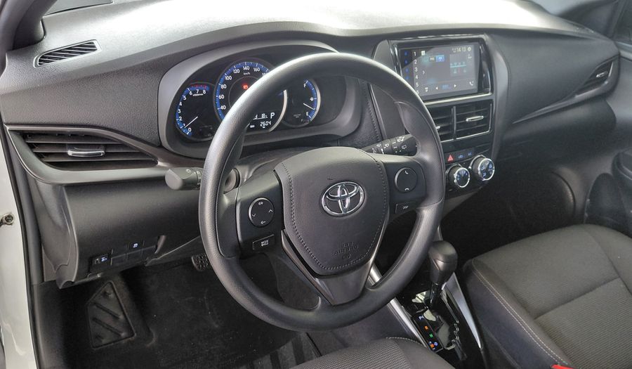 Toyota Yaris 1.5 XS CVT Hatchback 2026