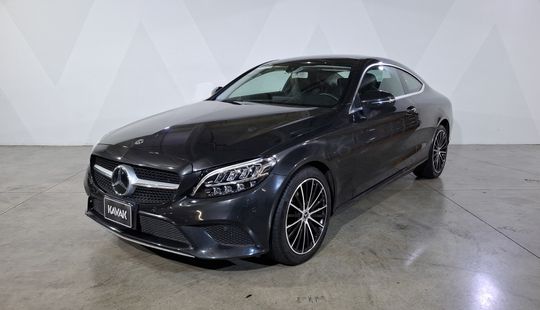 Mercedes Benz • Clase C
