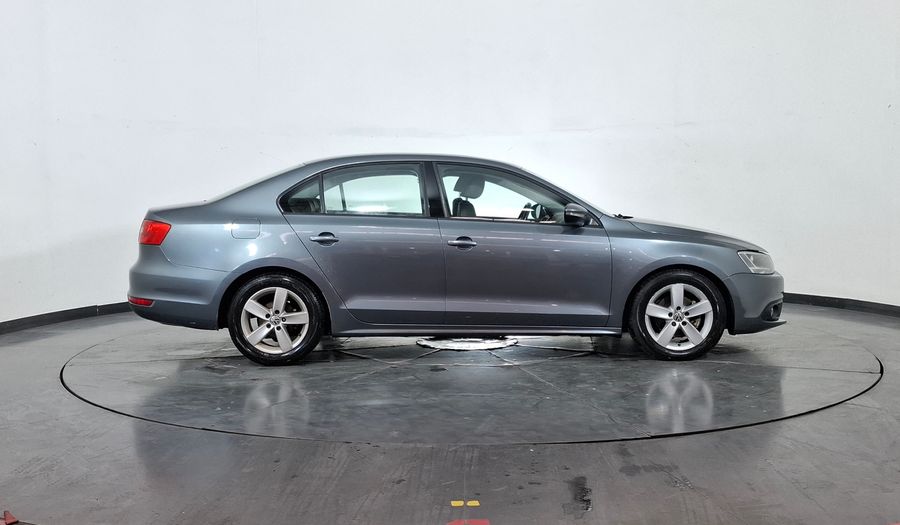 Volkswagen Vento 2.5 LUXURY TIPTRONIC Sedan 2013