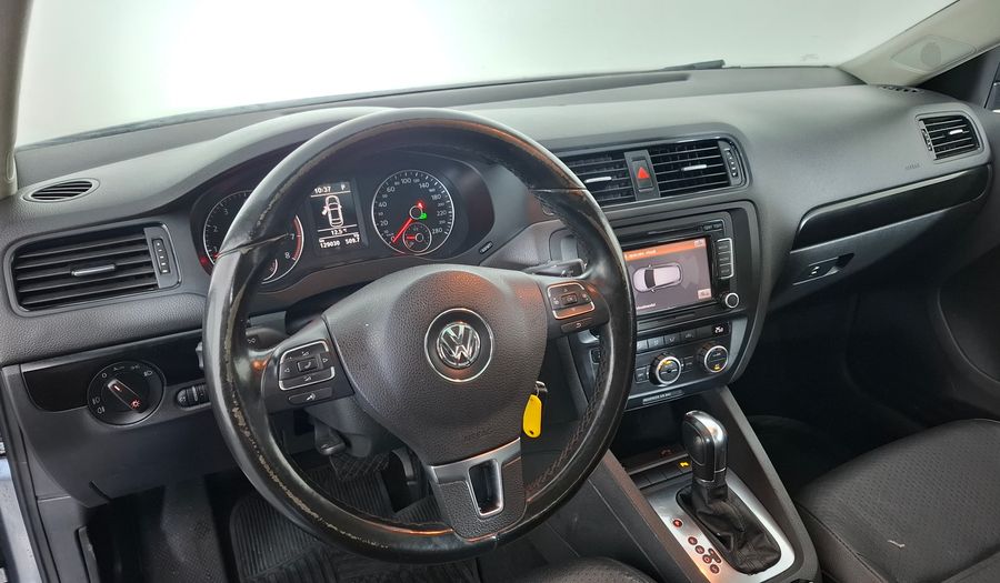 Volkswagen Vento 2.5 LUXURY TIPTRONIC Sedan 2013
