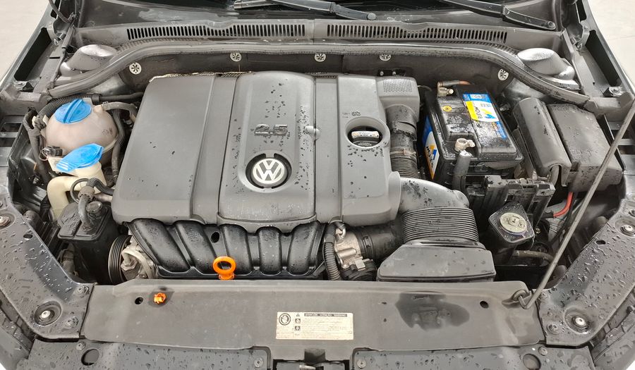 Volkswagen Vento 2.5 LUXURY TIPTRONIC Sedan 2013