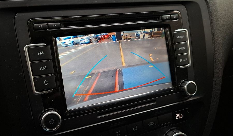 Volkswagen Vento 2.5 LUXURY TIPTRONIC Sedan 2013