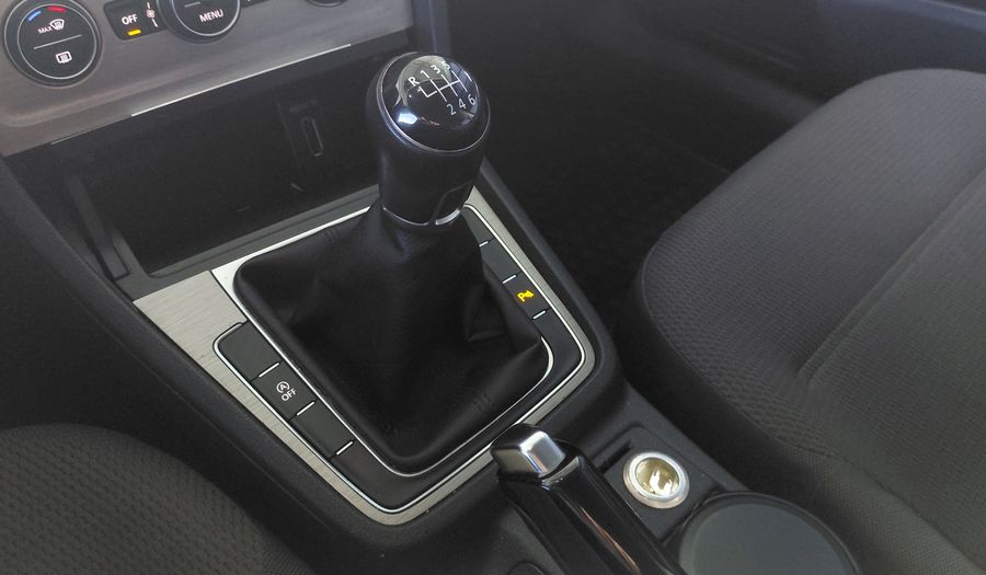 Volkswagen Golf 1.4 TSI COMFORTLINE Hatchback 2015
