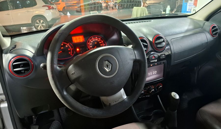 Renault Sandero Stepway 1.6 STEPWAY PRIVILEGE NAV Hatchback 2013