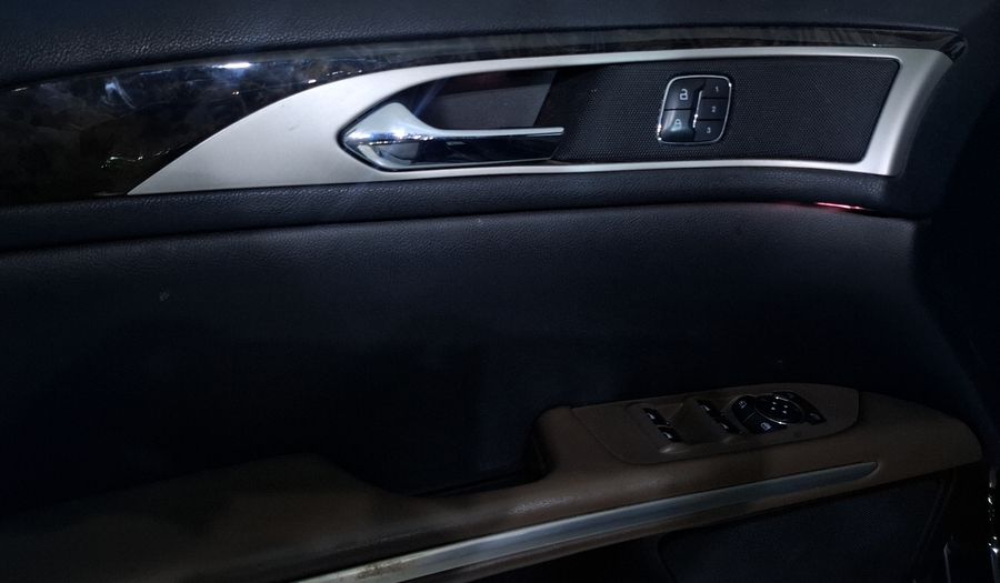 Lincoln Mkz 3.7 RESERVE W/TP V6 AT Sedan 2016