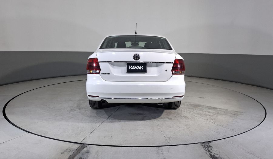 Volkswagen Vento 1.6 COMFORTLINE MT Sedan 2016