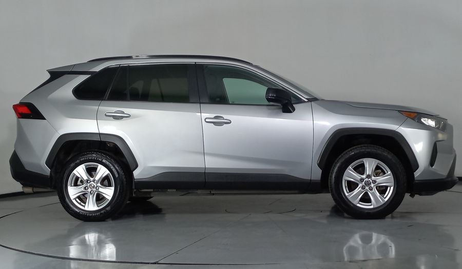 Toyota Rav4 2.5 LE AUTO Suv 2021