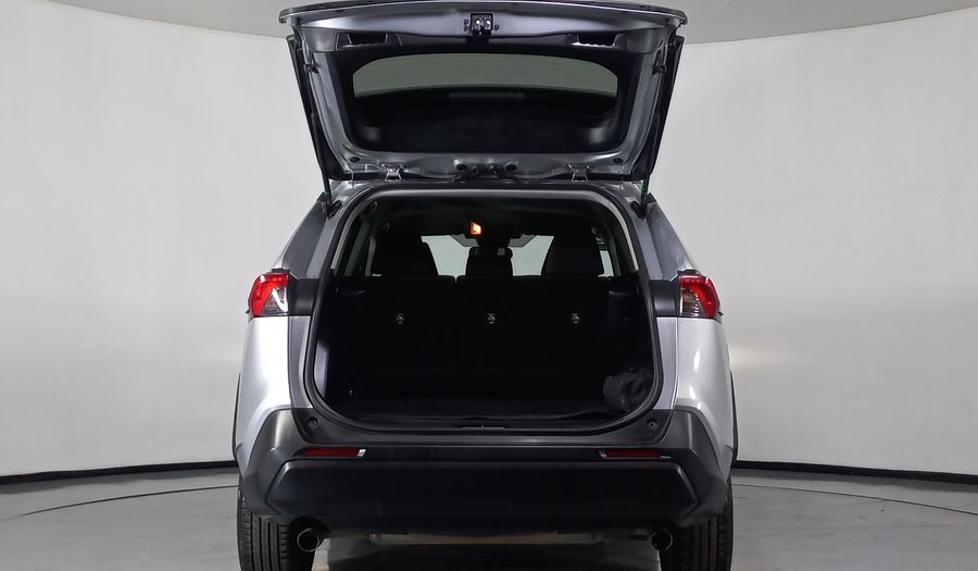 Toyota Rav4 2.5 LE AUTO Suv 2021