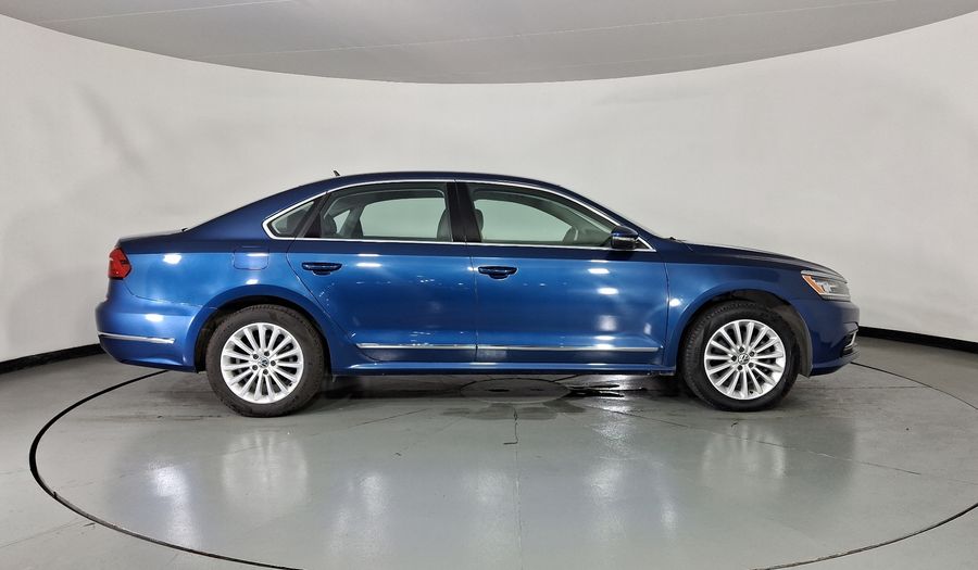 Volkswagen Passat 2.5 SPORTLINE Sedan 2016