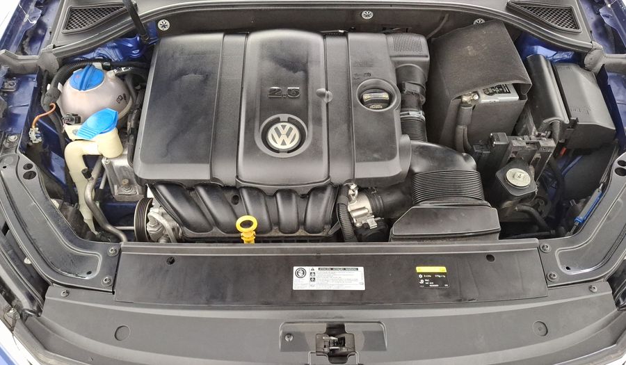 Volkswagen Passat 2.5 SPORTLINE Sedan 2016