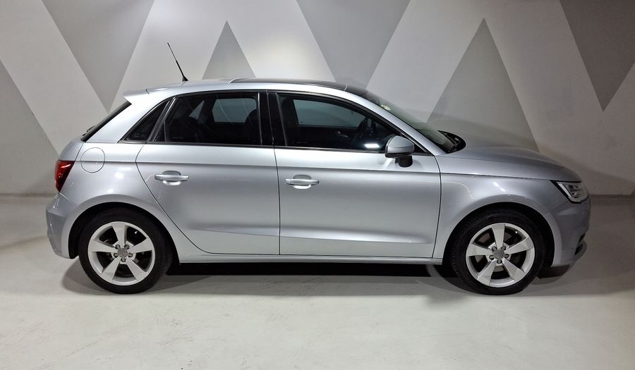 Audi A1 1.4 TFSI EGO S TRONIC Hatchback 2017