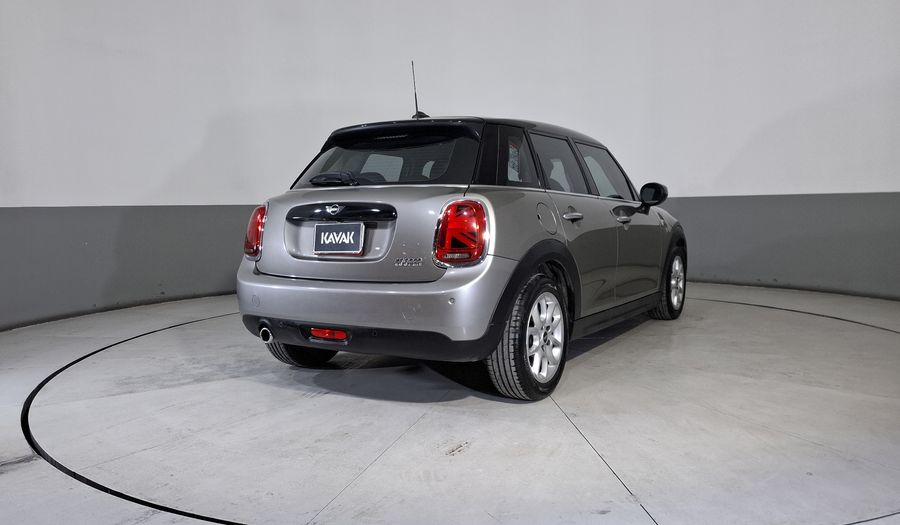 Mini Cooper 1.5 COOPER CHILI DCT Hatchback 2021