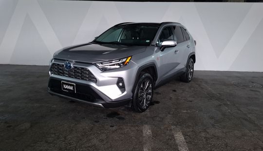 Toyota • RAV4