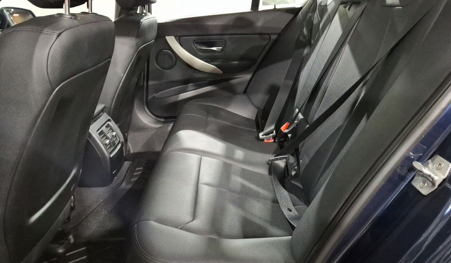 Bmw Serie 3 2.0 320IA Sedan 2016
