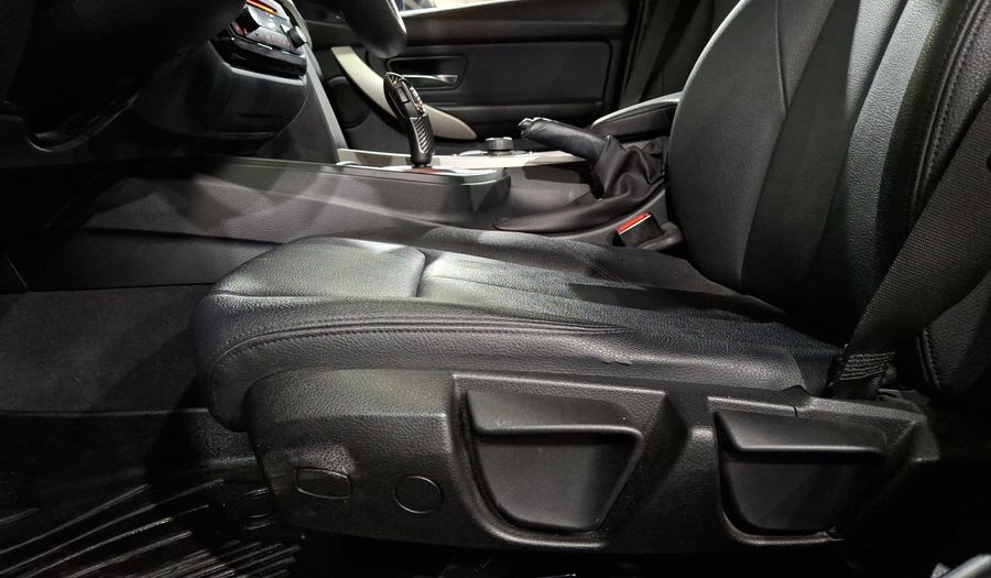 Bmw Serie 3 2.0 320IA Sedan 2016