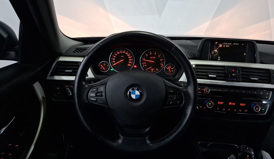 Bmw Serie 3 2.0 320IA Sedan 2016