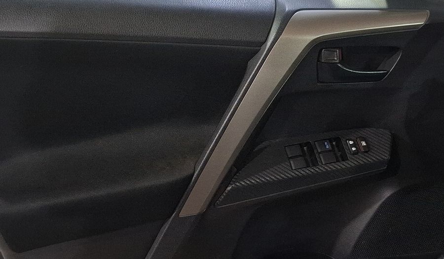 Toyota Rav4 2.5 XLE AT Suv 2013