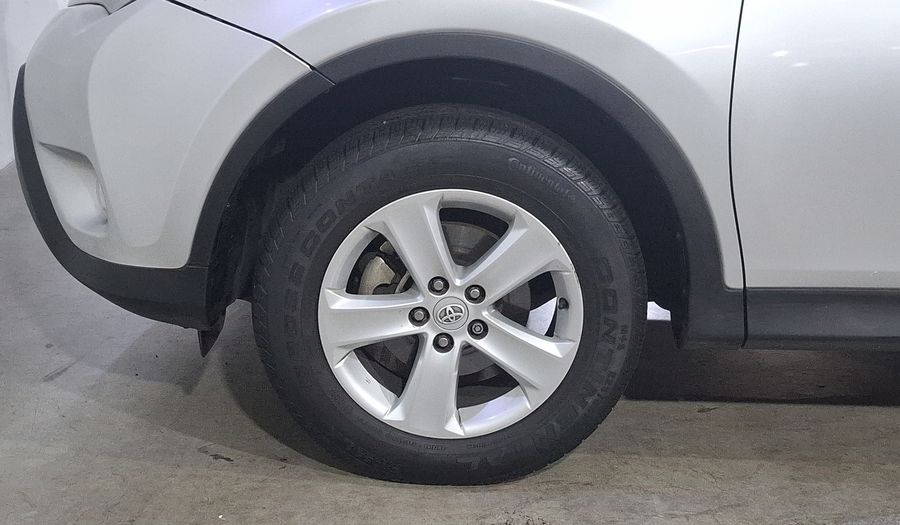 Toyota Rav4 2.5 XLE AT Suv 2013