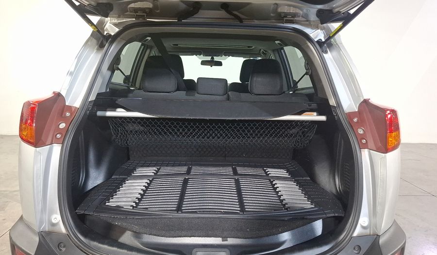 Toyota Rav4 2.5 XLE AT Suv 2013