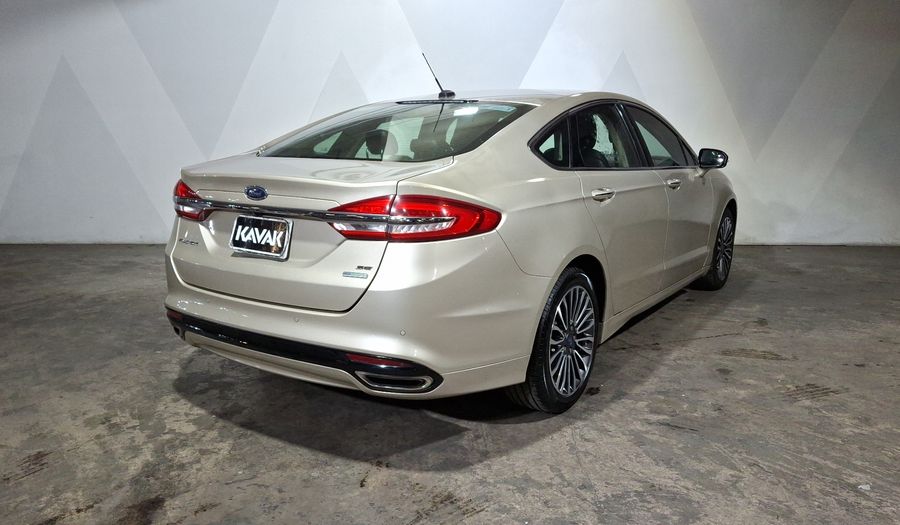 Ford Fusion 2.0 GTDI SE LUXURY PLUS NAV AT Sedan 2017